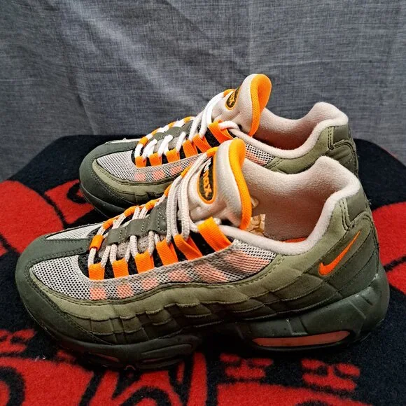 Nike | Shoes | Size 55 Men Nike 28 Air Max 95 At2865200 Og  display picture 3